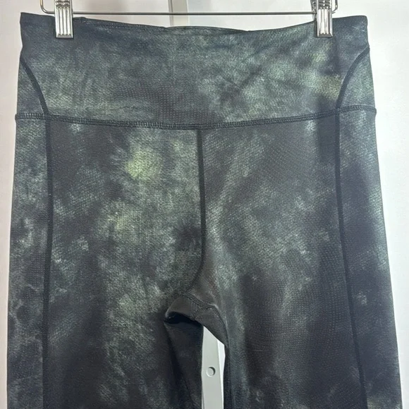 Free People Movement Glow For it Lira -Green Black Combo - Picture 3 of 9